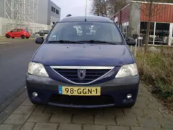 Blauw, metallic lak Gebruikt 2008 Dacia Logan MCV Lauréate MPV | € 1.950 (Iets duurder)