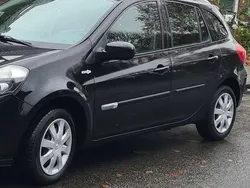 Zwart Gebruikt 2012 Renault Clio GrandTour Collection Stationwagen | € 2.950 (Goede deal)