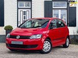 Rood, metallic lak Gebruikt 2011 VW Golf Plus Trendline MPV | € 4.850 (Eerlijke prijs)