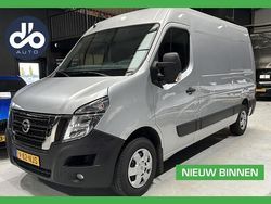 Zilver (metallic) Gebruikt 2023 Renault Master Komfort Van | € 19.934 (Goede deal)