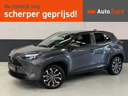 Grijs Gebruikt 2022 Toyota Yaris Cross Team SUV | € 26.493 (Eerlijke prijs)