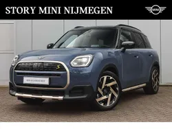 Blauw Gebruikt 2025 Mini One Countryman Favoured SUV | € 49.950
