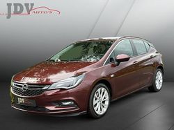 Rood Gebruikt 2017 Opel Astra Hatchback | € 6.999 (Eerlijke prijs)