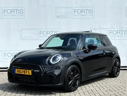Zwart Gebruikt 2022 Mini John Cooper Works Hatchback | € 31.900 (Eerlijke prijs)