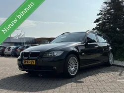 Zwart Gebruikt 2007 BMW 318 Executive Stationwagen | € 3.499 (Eerlijke prijs)