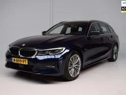 Blauw Gebruikt 2021 BMW 320e Stationwagen | € 29.745 (Eerlijke prijs)