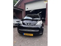 Zwart Gebruikt 2011 Peugeot 107 Hatchback | € 2.399 (Goede deal)
