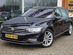 Zwart Gebruikt 2020 VW Passat Pro Stationwagen | € 25.450 (Eerlijke prijs)