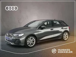 Grijs Nieuw 2025 Audi A3 Sportback Hatchback | € 44.480 (Iets duurder)