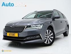 Grijs Gebruikt 2022 Skoda Superb Hatchback | € 21.840 (Super prijs)
