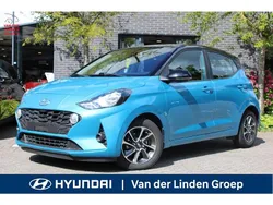 Blauw metallic Gebruikt 2021 Hyundai i10 Comfort Hatchback | € 16.950 (Eerlijke prijs)