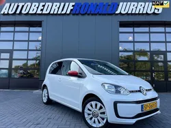 Wit, metallic lak Gebruikt 2018 VW up! Beats Hatchback | € 10.500 (Eerlijke prijs)