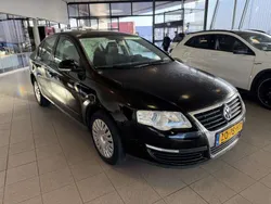 Zwart Gebruikt 2007 VW Passat Trendline Sedan | € 1.740 (Eerlijke prijs)