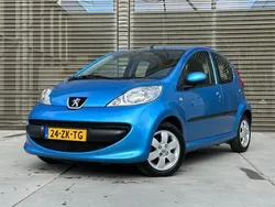 Blauw, metallic lak Gebruikt 2008 Peugeot 107 Hatchback | € 4.250 (Duur)