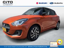 Oranje Gebruikt 2021 Suzuki Swift Style Hatchback | € 15.950 (Eerlijke prijs)