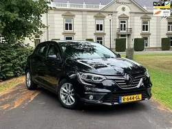 Zwart Gebruikt 2019 Renault Mégane IV LIMITED Hatchback | € 8.750 (Super prijs)