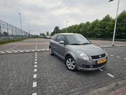 Grijs Gebruikt 2009 Suzuki Swift Limited Sedan | € 3.600 (Eerlijke prijs)