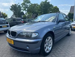 Blauw Gebruikt 2002 BMW 318 Executive Stationwagen | € 2.199 (Eerlijke prijs)