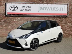 Wit Gebruikt 2017 Toyota Yaris Hybrid Hatchback | € 18.950 (Iets duurder)