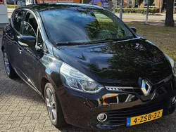 Zwart Gebruikt 2015 Renault Clio IV Hatchback | € 4.999 (Iets duurder)