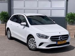 Wit Gebruikt 2021 Mercedes 200 MPV | € 10.499