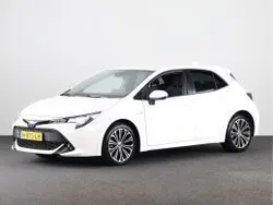 Wit Gebruikt 2020 Toyota Corolla Business Edition Hatchback | € 19.245 (Eerlijke prijs)