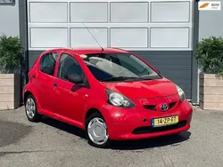 Rood Gebruikt 2008 Toyota Aygo Hatchback | € 1.495 (Goede deal)