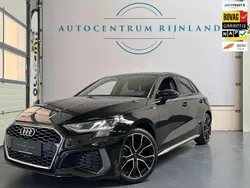 Zwart Gebruikt 2024 Audi A3 Sportback e-tron S-Line Sedan | € 28.885 (Super prijs)