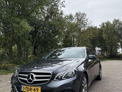 Grijs Gebruikt 2014 Mercedes E250 Avantgarde Sedan | € 17.500 (Goede deal)