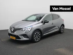 Grijs Gebruikt 2023 Renault Clio V Techno Hatchback | € 18.935 (Eerlijke prijs)