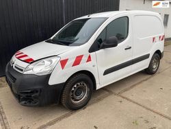 Wit Gebruikt 2016 Citroën Berlingo Business Class MPV | € 2.950 (Eerlijke prijs)