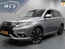Grijs Gebruikt 2015 Mitsubishi Outlander P-HEV Edition SUV | € 15.950 (Eerlijke prijs)