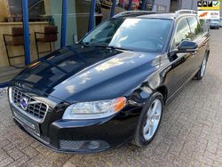 Zwart Gebruikt 2011 Volvo V70 Summum Stationwagen | € 21.945