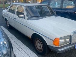 Gebruikt 1980 Mercedes 250 | € 5.799