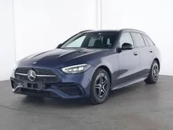 Sodalietblauw metaalkleur metallic Gebruikt 2024 Mercedes 300 AMG Stationwagen | € 51.945 (Eerlijke prijs)