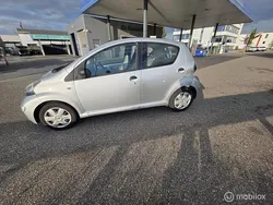 Grijs Gebruikt 2011 Toyota Aygo Hatchback | € 3.000 (Goede deal)