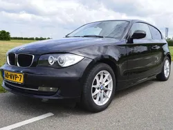 Zwart Gebruikt 2010 BMW 118 Hatchback | € 4.195 (Eerlijke prijs)