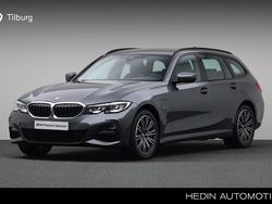 Grijs Gebruikt 2022 BMW 330e Executive Stationwagen | € 37.880 (Eerlijke prijs)