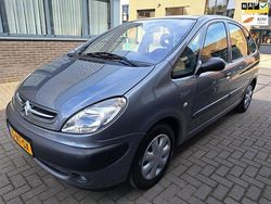 Grijs Gebruikt 2004 Citroën Xsara Picasso MPV | € 1.999 (Duur)