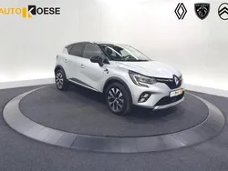 Grijs Gebruikt 2023 Renault Captur Techno SUV | € 27.400 (Eerlijke prijs)