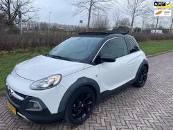 Wit Gebruikt 2015 Opel Adam Rocks Hatchback | € 6.950 (Iets duurder)