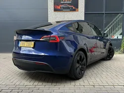 Blauw, metallic lak Gebruikt 2023 Tesla Model Y SUV | € 36.800 (Eerlijke prijs)