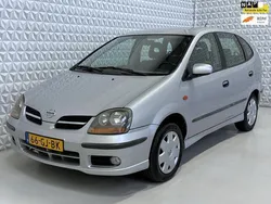 Grijs Gebruikt 2000 Nissan Almera Tino MPV | € 1.499 (Eerlijke prijs)