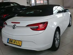 Wit Gebruikt 2014 Opel Cascada Cabriolet | € 12.450 (Eerlijke prijs)