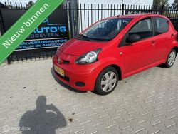 Rood Gebruikt 2009 Toyota Aygo Comfort Hatchback | € 1.950 (Goede deal)