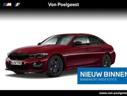 Rood Gebruikt 2022 BMW 330 Executive Sedan | € 41.895 (Goede deal)