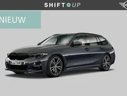Grijs Gebruikt 2022 BMW 330 Comfort Edition Stationwagen | € 37.940 (Eerlijke prijs)
