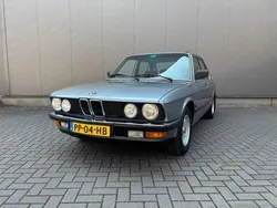 Blauw Gebruikt 1986 BMW 520 Sedan | € 16.950