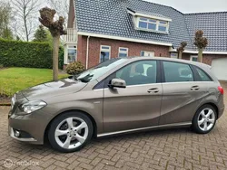 Grijs Gebruikt 2012 Mercedes B180 MPV | € 9.450 (Eerlijke prijs)