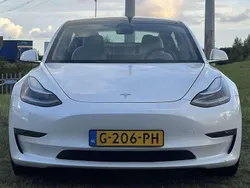 Wit Gebruikt 2019 Tesla Model 3 Long Range Sedan | € 21.750 (Goede deal)